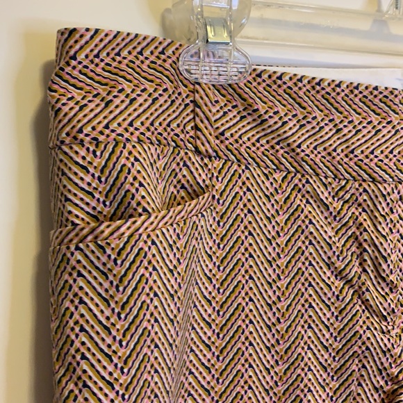 Limited Drew fit cropped pants size 12 fun pattern - Picture 7 of 8